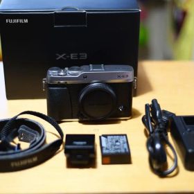Fujifilm X-E3 シルバー 本体と付属品