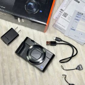 Sony RX100V CyberShot コンパクトデジタルカメラ