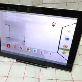 ARROWS Tab F-02K ホワイト Android 10.1インチ
