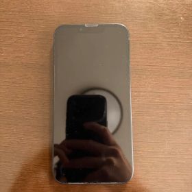 Apple iPhone 13 ブラック 本体