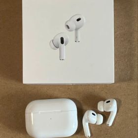 AirPods Pro 第2世代 MQD83J/A Lightning