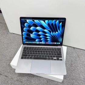 MacBook Air 2020 13インチ 8GB/512GB スペースグレイ