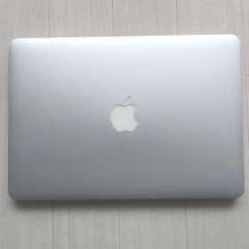Apple MacBook Pro 13インチ（Early 2015）