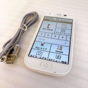 軽く見やすく扱いやすい！NTTドコモ らくらくスマートフォン4 F-04J