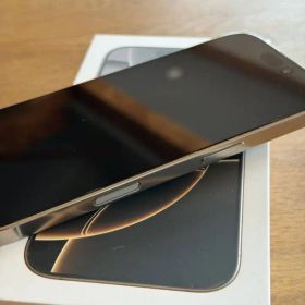 美品 iPhone 16 Pro 256GB バッテリー100% SIMフリー