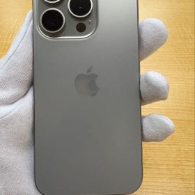 Apple iPhone 15 Pro 256GB ナチュラルチタニウム