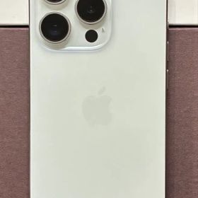 iPhone15 PRO 256G ホワイトチタニウム