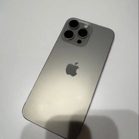 iPhone15promax ナチュラルチタニウム