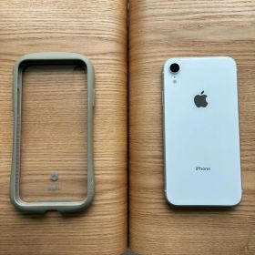 Apple iPhone XR ホワイト 本体