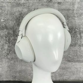 ★スーパーセール期間中限定 ポイント10倍★ソニー ヘッドホン 【中古】SONY WH-1000XM6 本体のみ ライトグレー 世界最高クラスノイキャン/514960