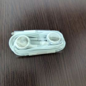 【未使用】 Appleの純正有線イヤホン「EarPods」 ホワイト