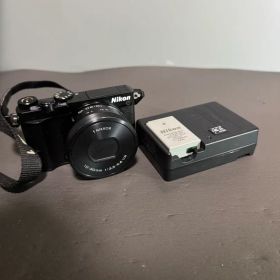 Nikon 1 J5 +レンズ 10-30mm 1:3.5-5.6 他
