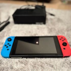 Nintendo Switch 本体と付属品一式
