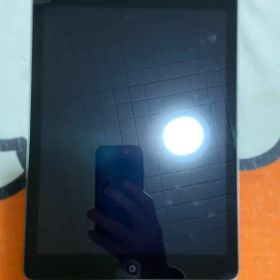 Apple iPad Air (スペースグレー)第1世代