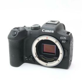 【中古】 《美品》 Canon EOS R7 ボディ 【バッテリーカバー部品交換/各部点検済】 [ デジタルカメラ ]