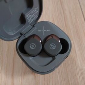 audio-technica ATH-SQ1TW STB ストーンブラック イヤホン Bluetooth