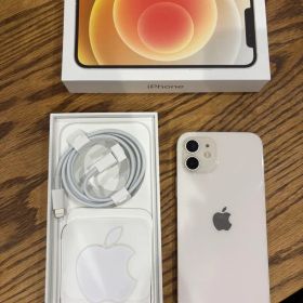 Apple iPhone 12 ホワイト 本体