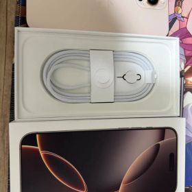 iPhone １６Pro maxデザートチタニウム