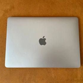 【美品】MacBook Air 2020 13インチ