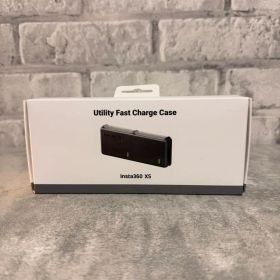 Insta360 X5 万能急速充電ケース