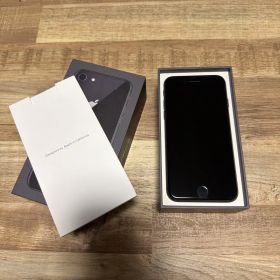 Apple iPhone 8 スペースグレー 64GB