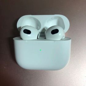 Apple AirPods 第3世代
