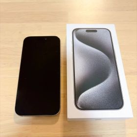 Apple iPhone 15 Pro 256GB SIMフリーホワイト 本体
