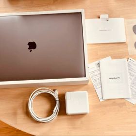 （充電回数：81）MacBook Pro 16インチ 16GB 1TB