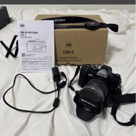 OM SYSTEM OM-5 デジタル一眼レフカメラ デジカメほぼ新品