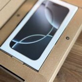 iPhone 16 Pro Max 256GB ホワイトチタニウム