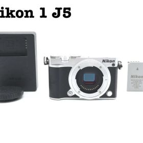 ■完動品 Nikon 1 J5 ミラーレス一眼 ショット数3508!