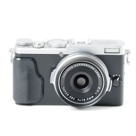 FUJIFILM 富士フイルム コンパクトデジタルカメラ X70 シルバー X70-S