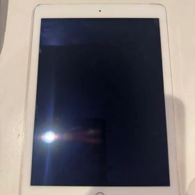 A1567 iPad Air 2 Wi-Fi + Cellular 起動充電不可