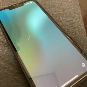 iPhone 13pro 128GB背面ガラス割れ右下ひび割れ