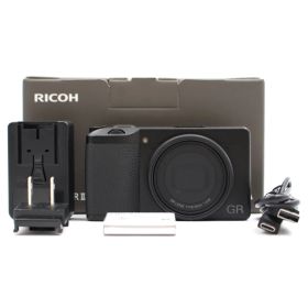 ■シャッター数3021枚！新品同様■ RICOH GR III ブラック コンパクトデジタルカメラ GR3 リコー