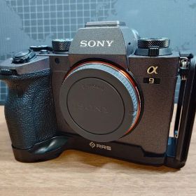 SONY α9 II 本体・アクセサリー ミラーレス（シャッター数1944）
