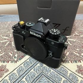 Nikon Z f ミラーレス一眼カメラ