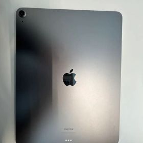 Apple iPad Air13インチ