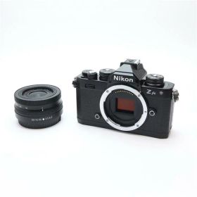 【中古】 《良品》 Nikon Z fc 16-50 VR レンズキット ブラック 【別売バッテリー付！】 [ デジタルカメラ ]