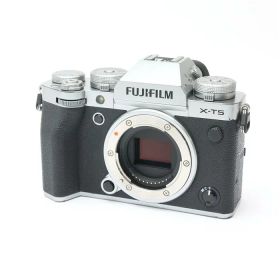 【中古】 《並品》 FUJIFILM X-T5 ボディ シルバー [ デジタルカメラ ]