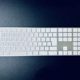 Magic Keyboardテンキー付き【中古】