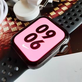 アップル(Apple)の４４mmナイキ SE アップルウォッチ Apple Watch(腕時計(デジタル))