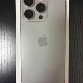 【極美品・SIMフリー】iPhone16Pro 256GB ナチュラルチタニウム