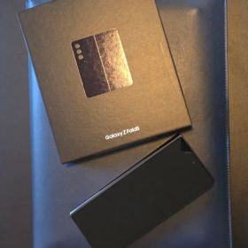 【国内版】Galaxy Z Fold 5 ブラック 本体 au版 256GB