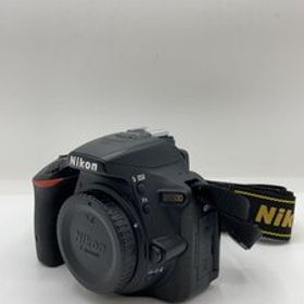 Nikon◆デジタル一眼カメラ D5500 ダブルズームキット [ブラック]