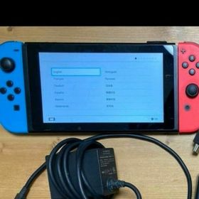 （短期間お値下げ中）ニンテンドースイッチ本体 付属品(家庭用ゲーム機本体)