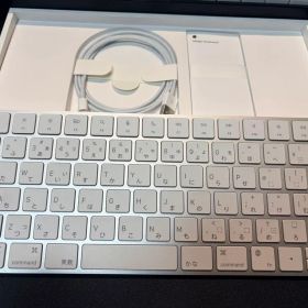 Magic Keyboard（touch ID）Lightning端子