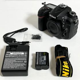 ニコン(Nikon) デジタル一眼カメラ D7200 ボディ 【中古】【可】【25800229046730】