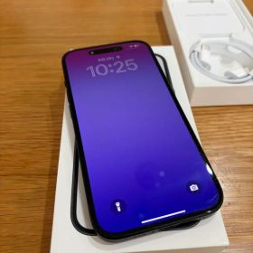 【美品】Apple iPhone 15 ブラック128GB SIMフリー