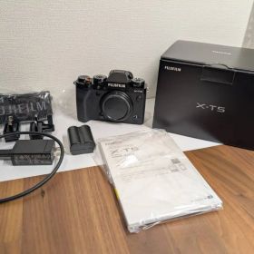 FUJIFILM X-T5